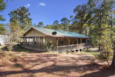 Photo of 14 Oak Ridge Rd., Sumrall, MS 39482 (MLS # 144685)