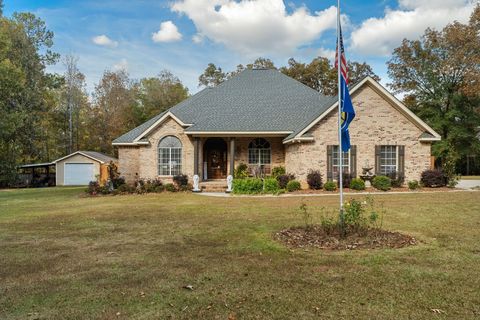 Photo of 58 Pinedale Dr., Collins, MS 39428 (MLS # 144932)