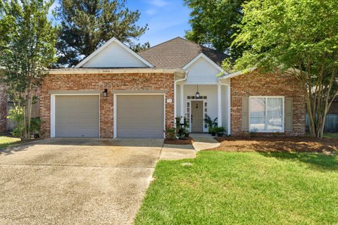 Photo of 38 Stones Throw Dr., Hattiesburg, MS 39402 (MLS # 146612)