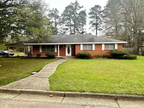 Photo of 901 Sunset Cir., Columbia, MS 39429 (MLS # 146344)
