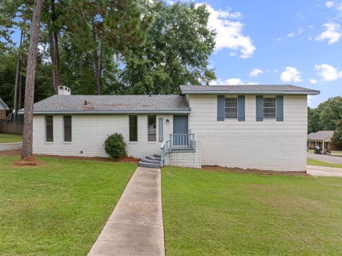 Photo of 44 Sharmont Dr., Hattiesburg, MS 39402 (MLS # 148285)