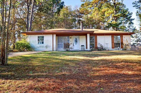 Photo of 104 Ginger Dr., Hattiesburg, MS 39402 (MLS # 145084)