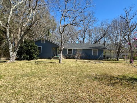 Photo of 2006 Hwy 29 S, Ellisville, MS 39437 (MLS # 145939)