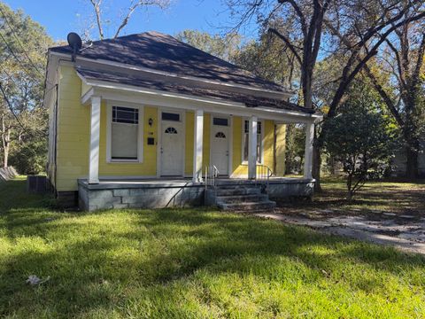 Photo of 118 Montague St., Hattiesburg, MS 39401 (MLS # 144772)