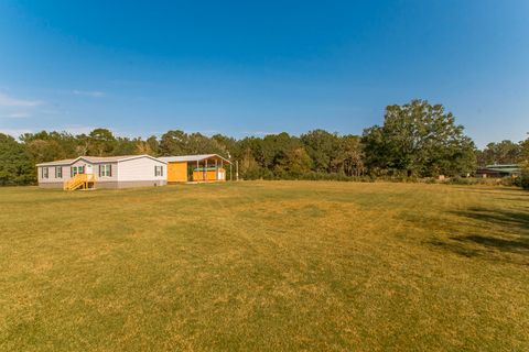 Photo of 24 Tom Warner Rd., Tylertown, MS 39667 (MLS # 145061)