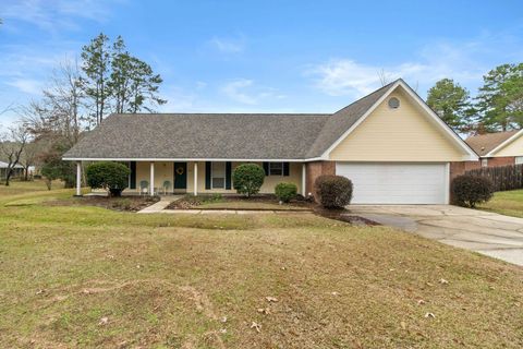 Photo of 221 E Lakeside Dr., Hattiesburg, MS 39402 (MLS # 145426)