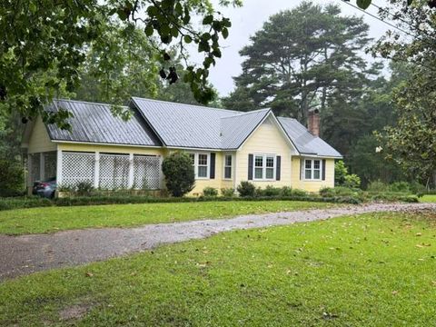 Photo of 301 Salem Church Rd., Collins, MS 39428 (MLS # 147039)