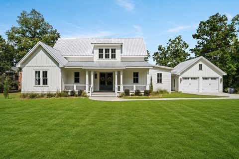 Photo of 16 Bent Pebble Point, Lumberton, MS 39455 (MLS # 148305)