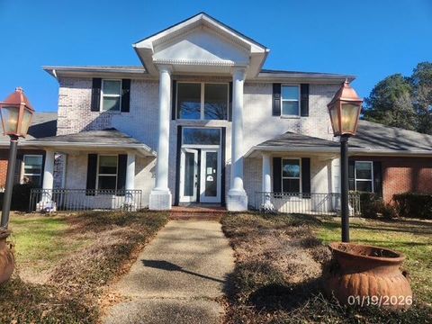 Photo of 103 Ron Lawson Dr., Waynesboro, MS 39367 (MLS # 145917)