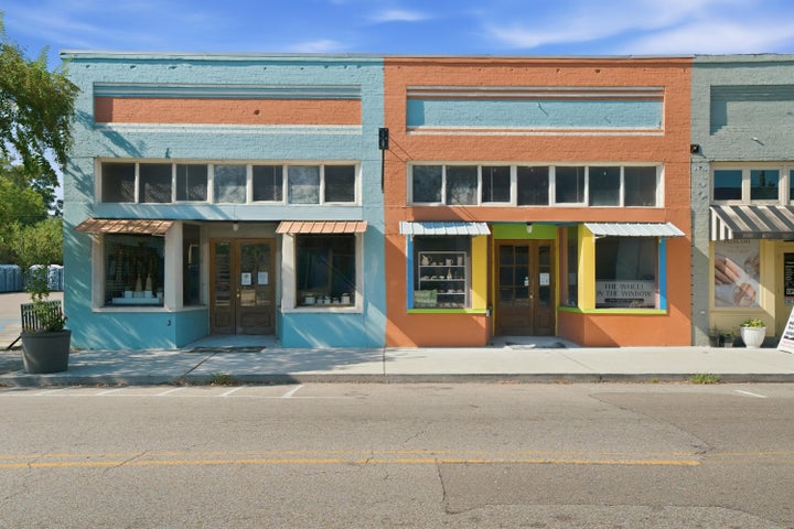Photo 1 of 22 — 210 Main St., Hattiesburg, MS 39401