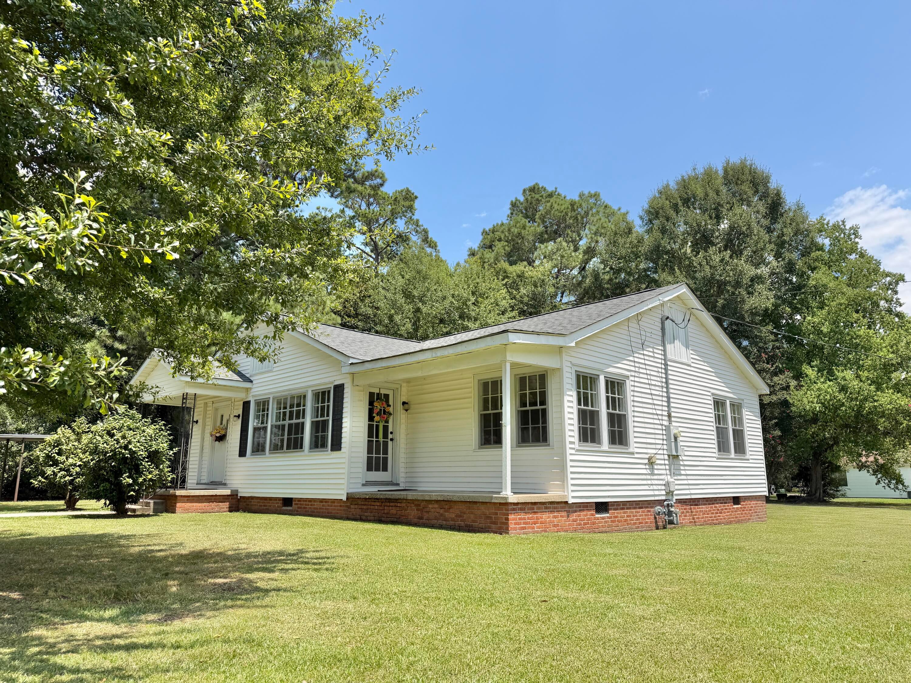 401 Kimball Side View