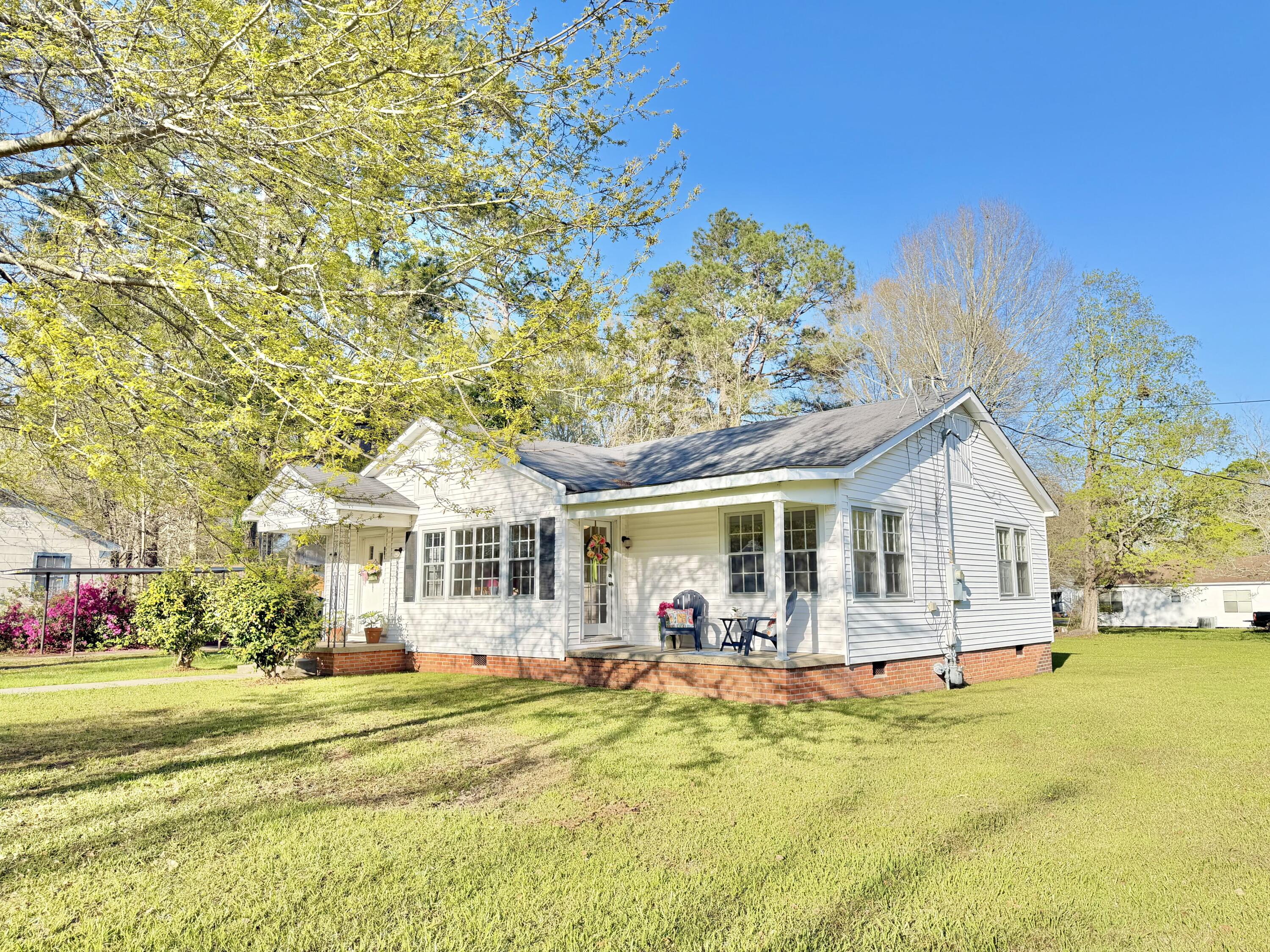 401 Kimball Side View