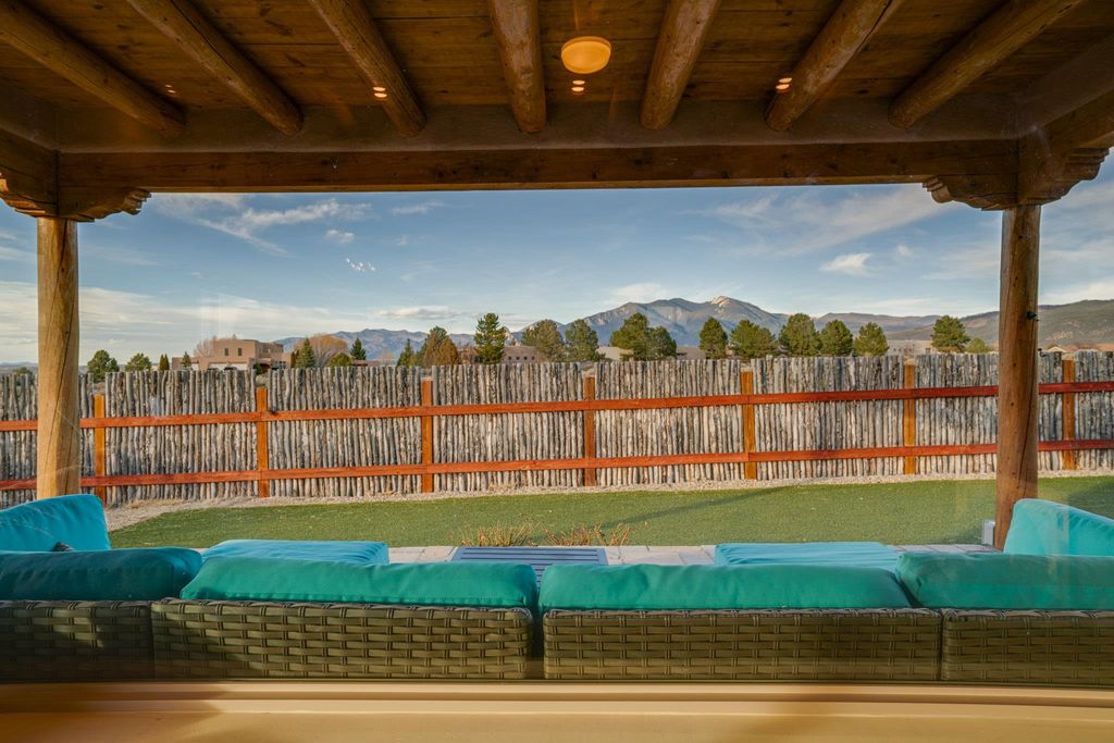 Photo of 226 Las Olas Dr, Taos, NM 87571 (MLS # 114624)