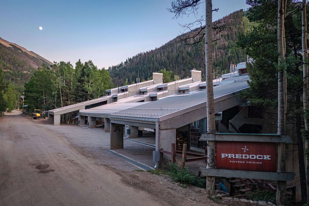 Photo of 15 Twining Road 1A Rd #1A, Taos Ski Valley, NM 87525 (MLS # 113841)