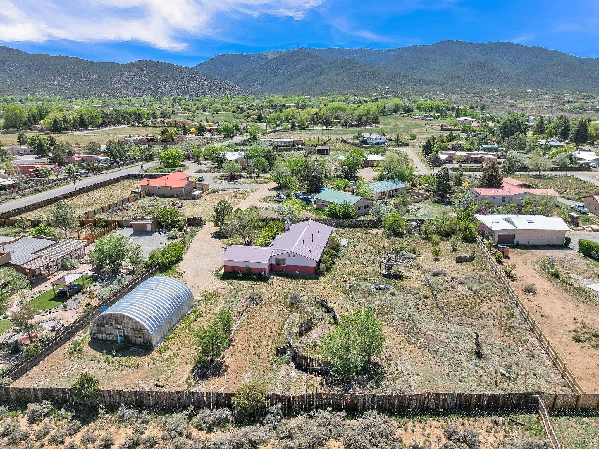 110 Ledesma Lane, Taos, New Mexico image 40