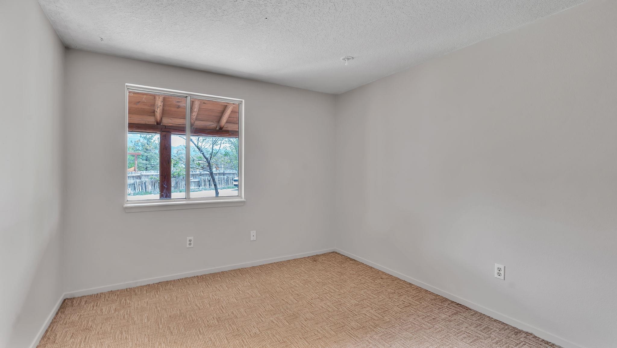 110 Ledesma Lane, Taos, New Mexico image 19