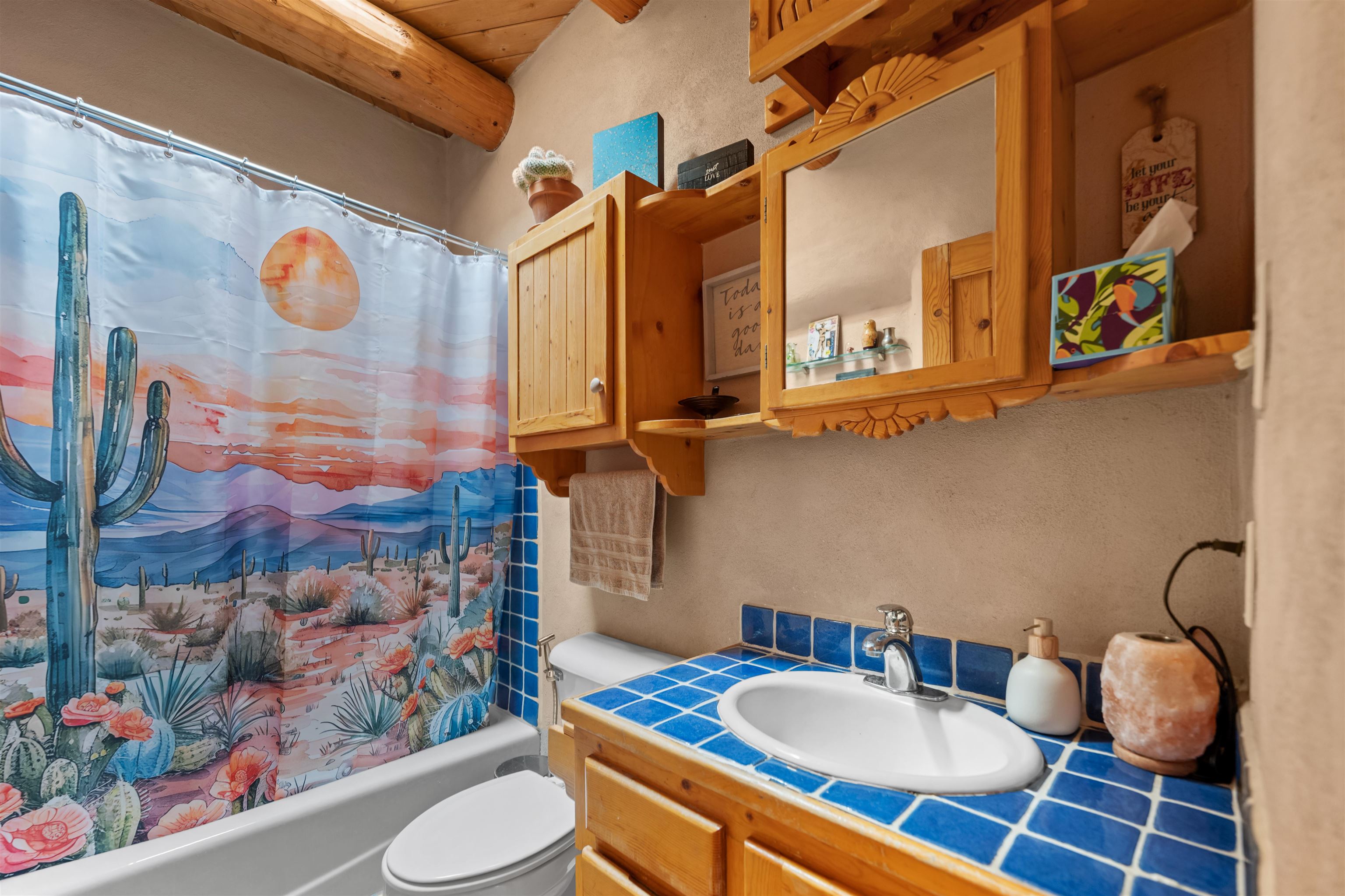 Taos, New Mexico 87571, United States, 4 Bedrooms Bedrooms, ,3 BathroomsBathrooms,Residential,Active,227900