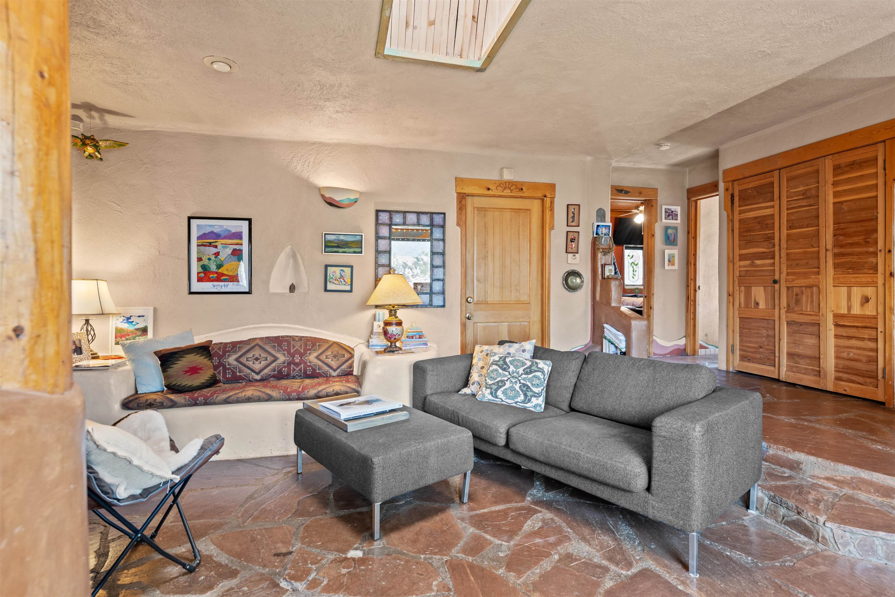 Taos, New Mexico 87571, United States, 4 Bedrooms Bedrooms, ,3 BathroomsBathrooms,Residential,Active,227900