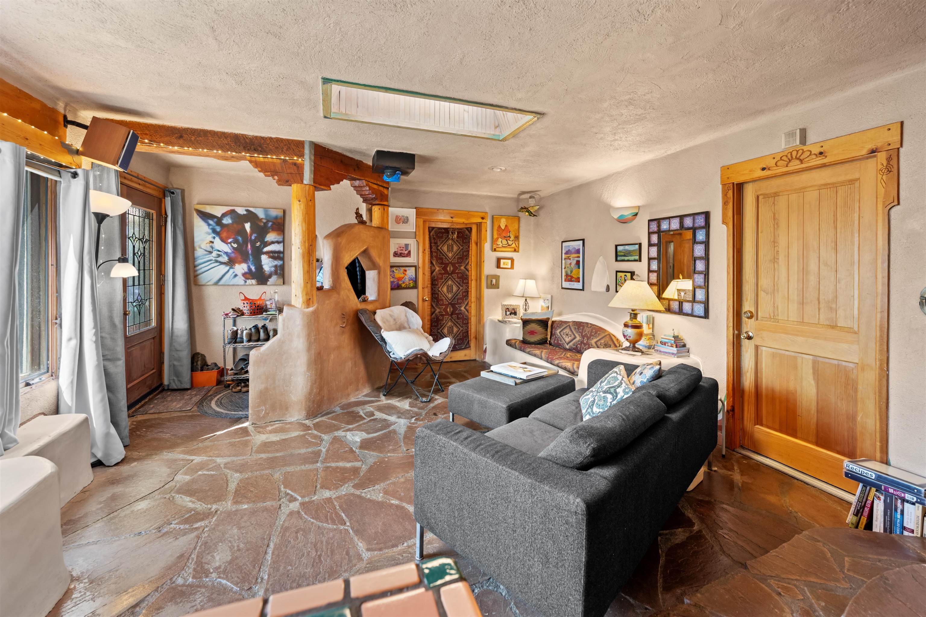 Taos, New Mexico 87571, United States, 4 Bedrooms Bedrooms, ,3 BathroomsBathrooms,Residential,Active,227900
