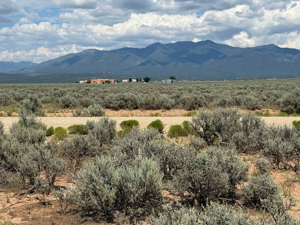 Photo of 00 Calle Feliberto, El Prado, NM 87529 (MLS # 113840)