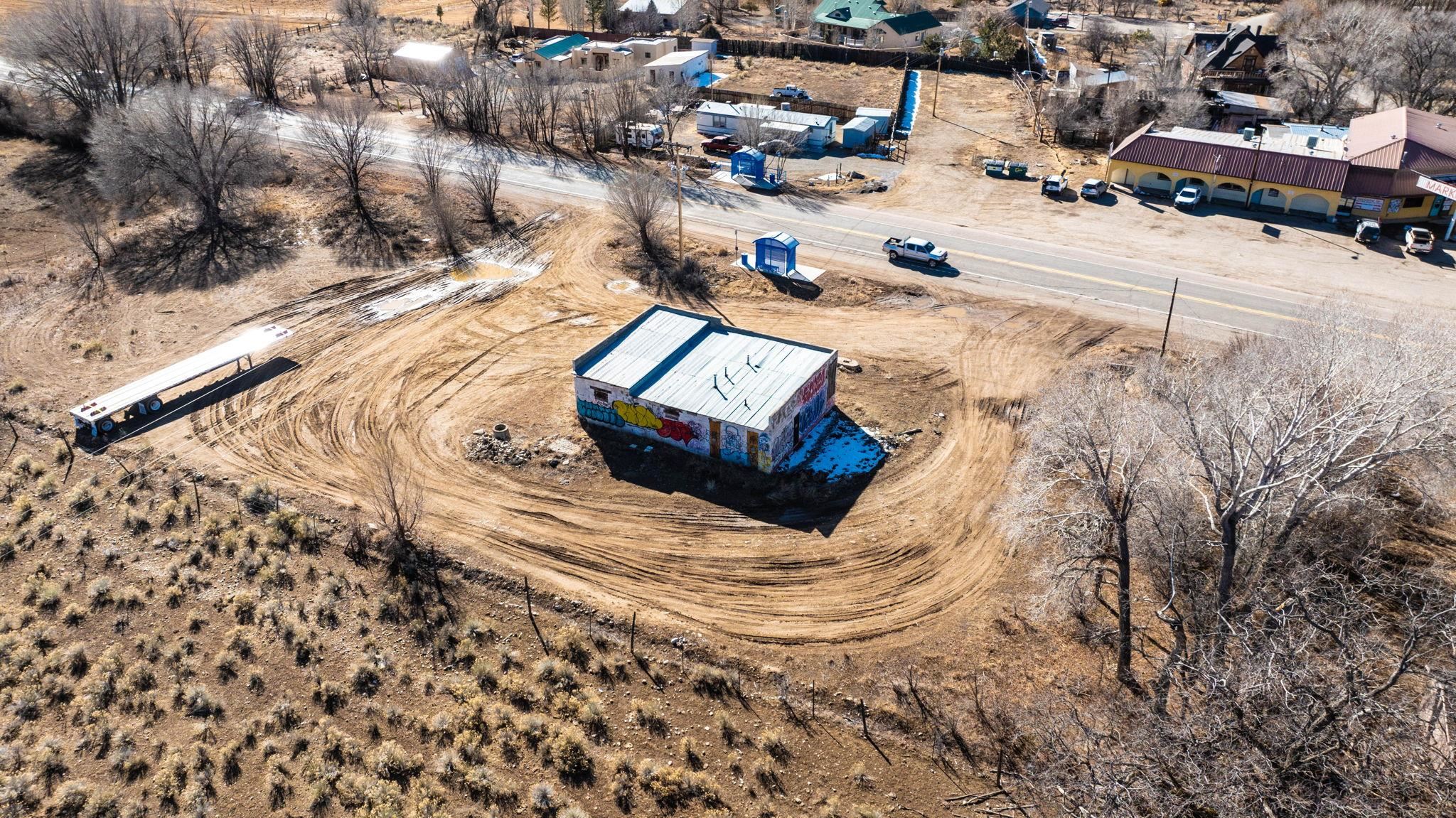 1 Plus Acres Off Highway 522, Arroyo Hondo, New Mexico image 32