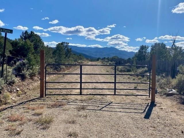 19 La Tierra Ln, Taos, New Mexico image 3