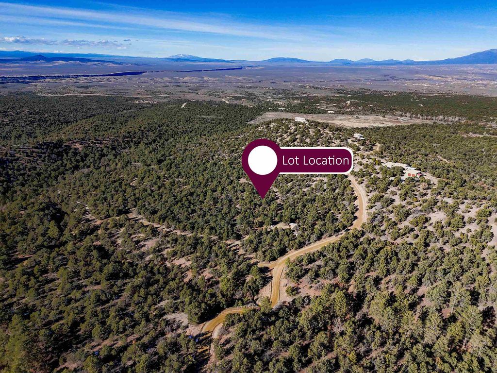 Photo of 000 Brazelton Rd, Ranchos de Taos, NM 87557 (MLS # 114329)