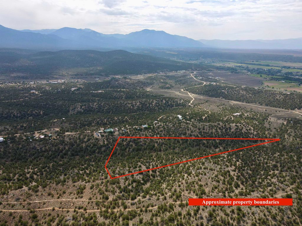 Photo of Tract 5 Trementina Trail, Arroyo Hondo, NM 87513 (MLS # 113846)