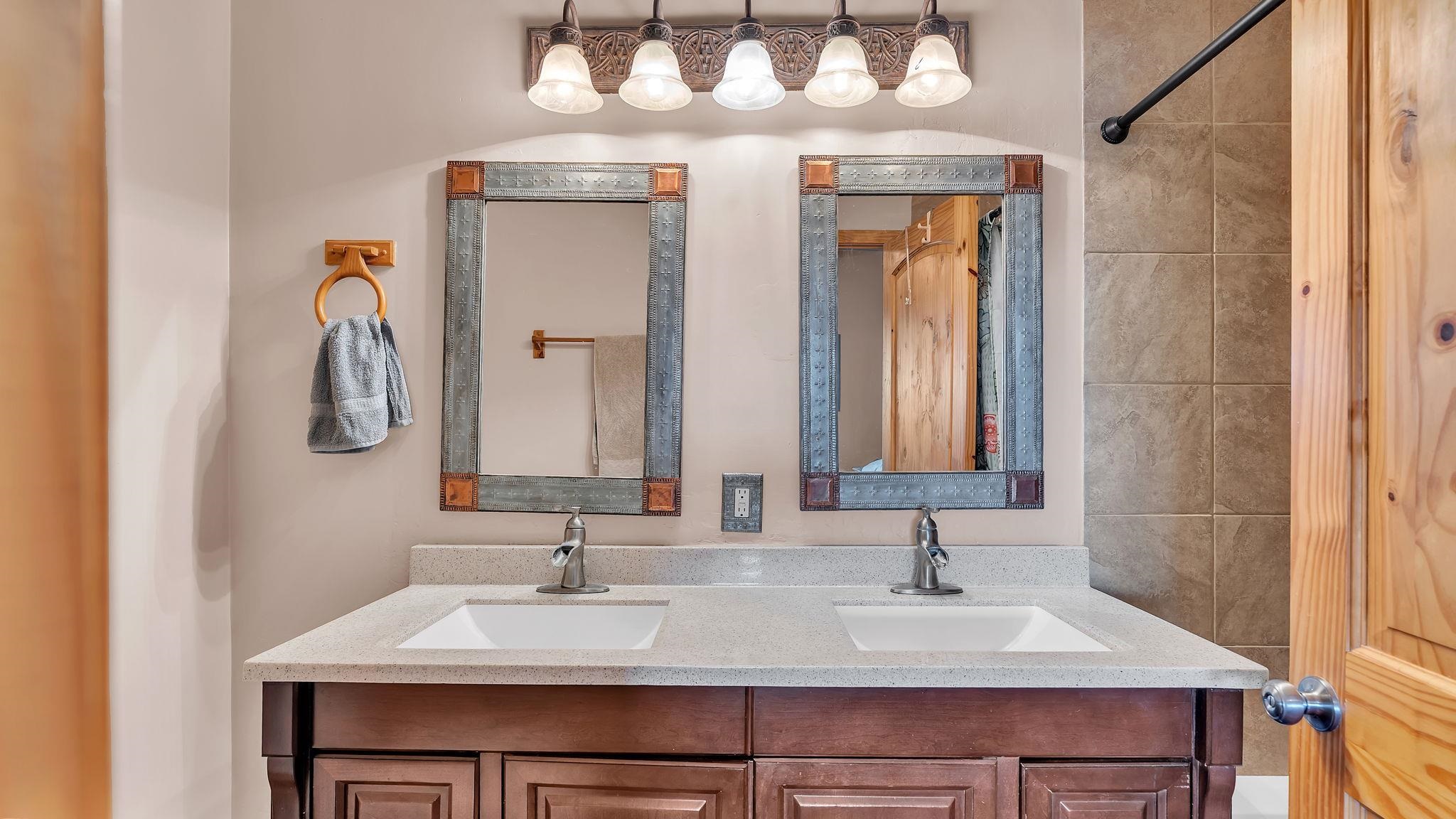 91G Tomas H Romero Road #G, Ranchos de Taos, New Mexico image 24