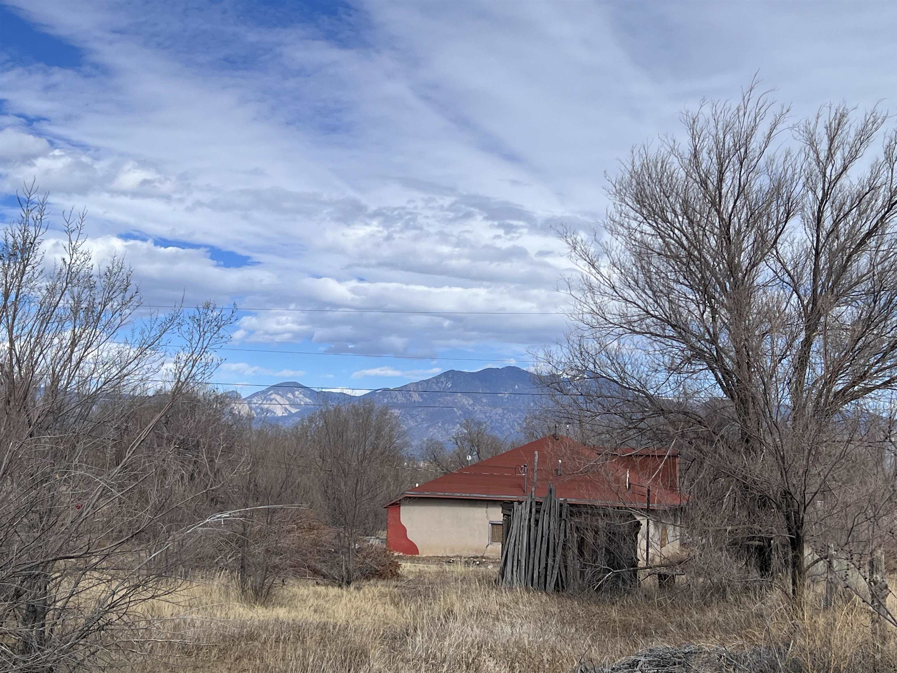 28 Hilltop Road, Ranchos de Taos, New Mexico image 4