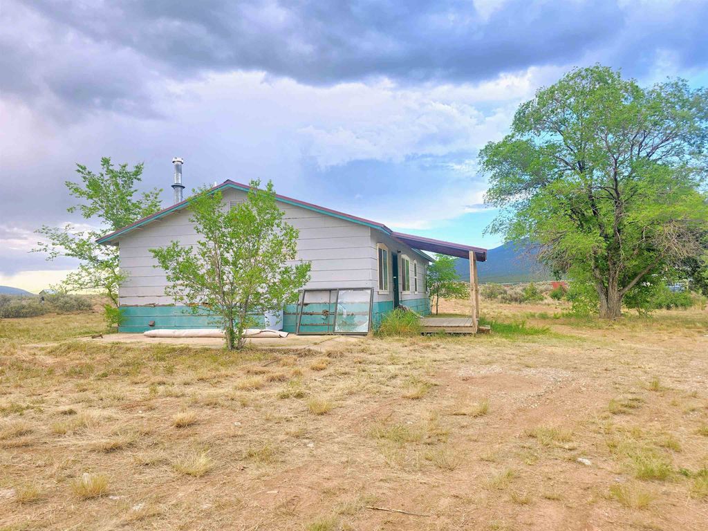 Photo of 13 Gonzales Rd, Questa, NM 87556 (MLS # 113628)