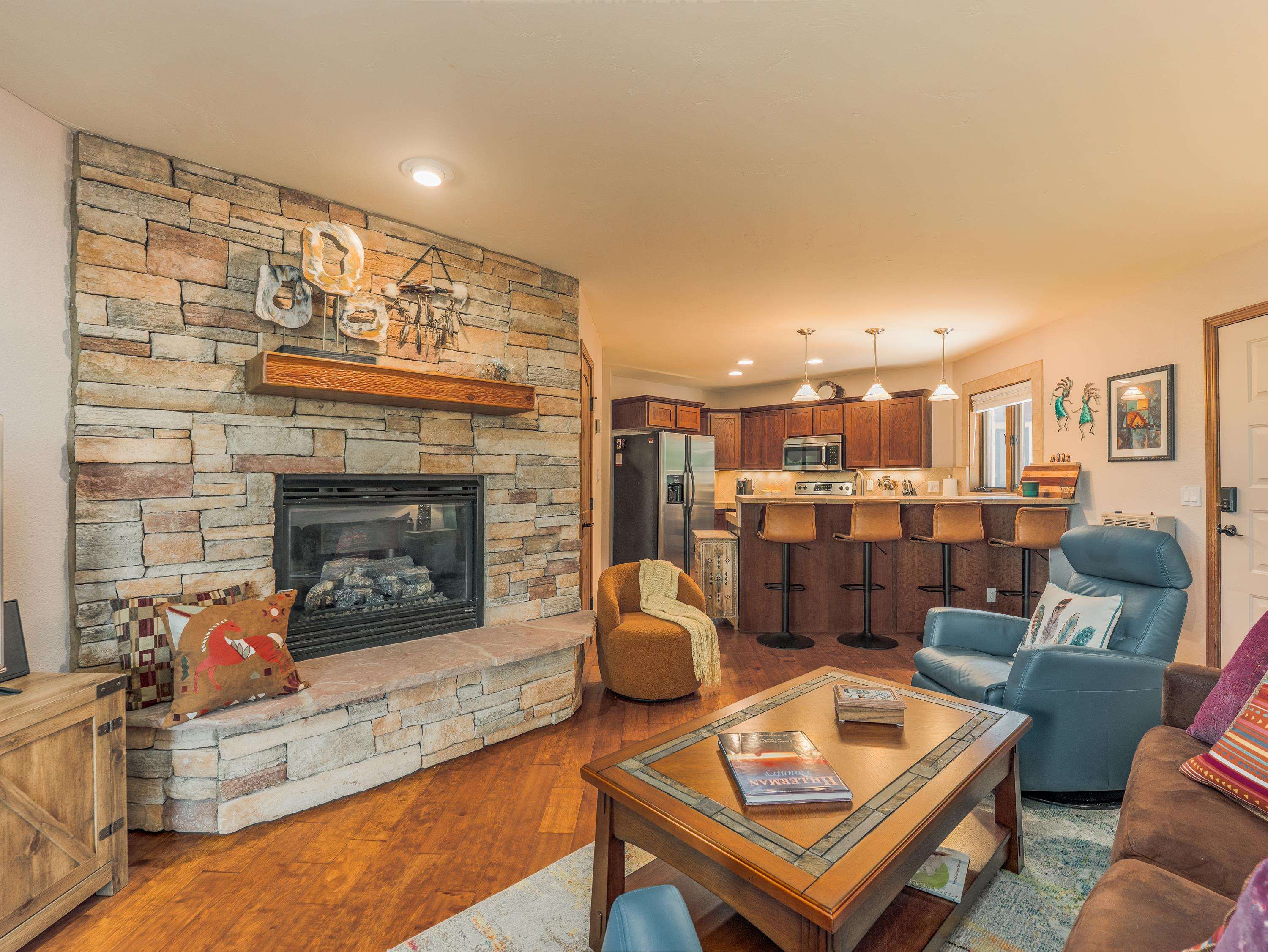 Angel Fire, New Mexico 87710, United States, 2 Bedrooms Bedrooms, ,2 BathroomsBathrooms,Residential,Active,158646