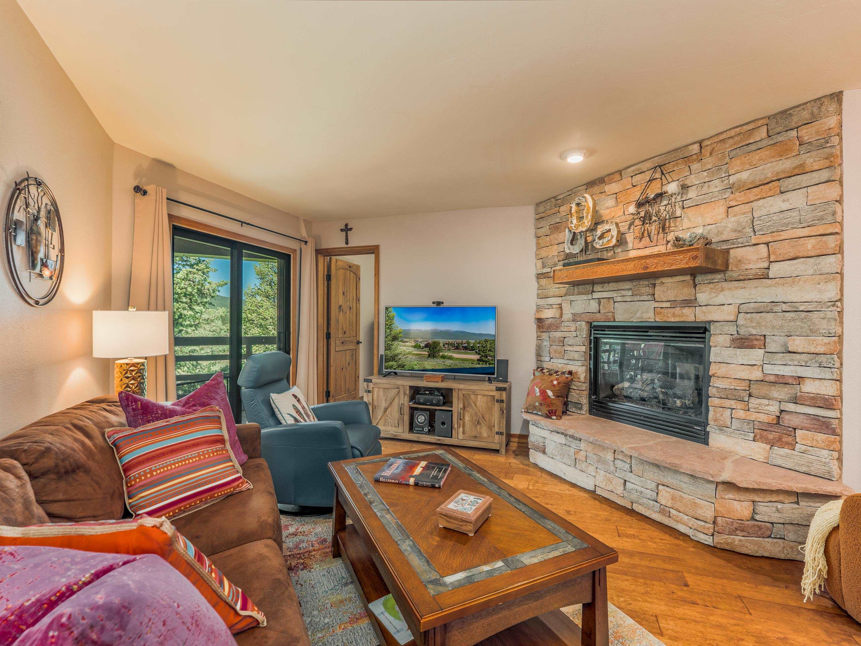 Angel Fire, New Mexico 87710, United States, 2 Bedrooms Bedrooms, ,2 BathroomsBathrooms,Residential,Active,158646