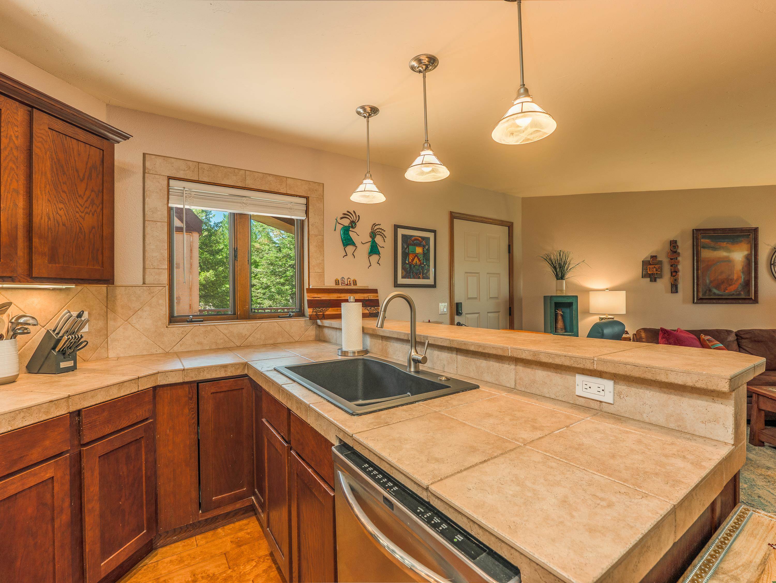 Angel Fire, New Mexico 87710, United States, 2 Bedrooms Bedrooms, ,2 BathroomsBathrooms,Residential,Active,158646