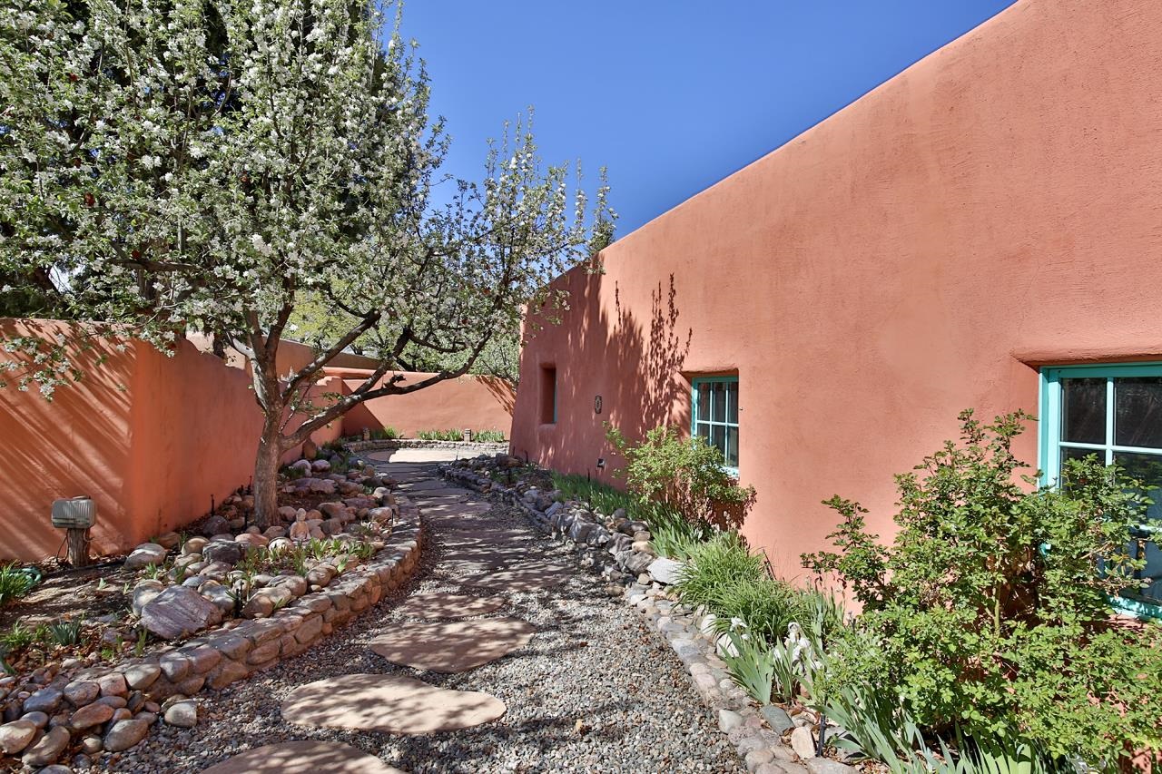 116 La Loma Plaza, Taos, New Mexico image 34