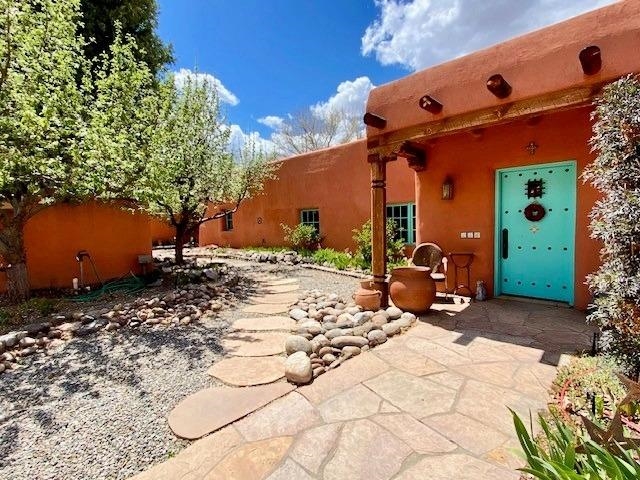 116 La Loma Plaza, Taos, New Mexico image 1