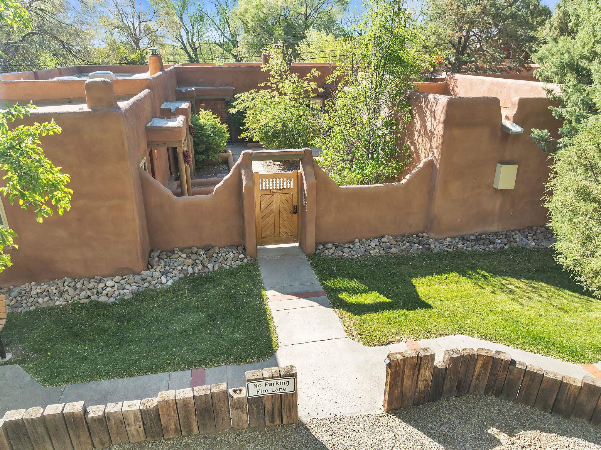 226 Kit Carson Road #JUNIPER 3, Taos, New Mexico image 1