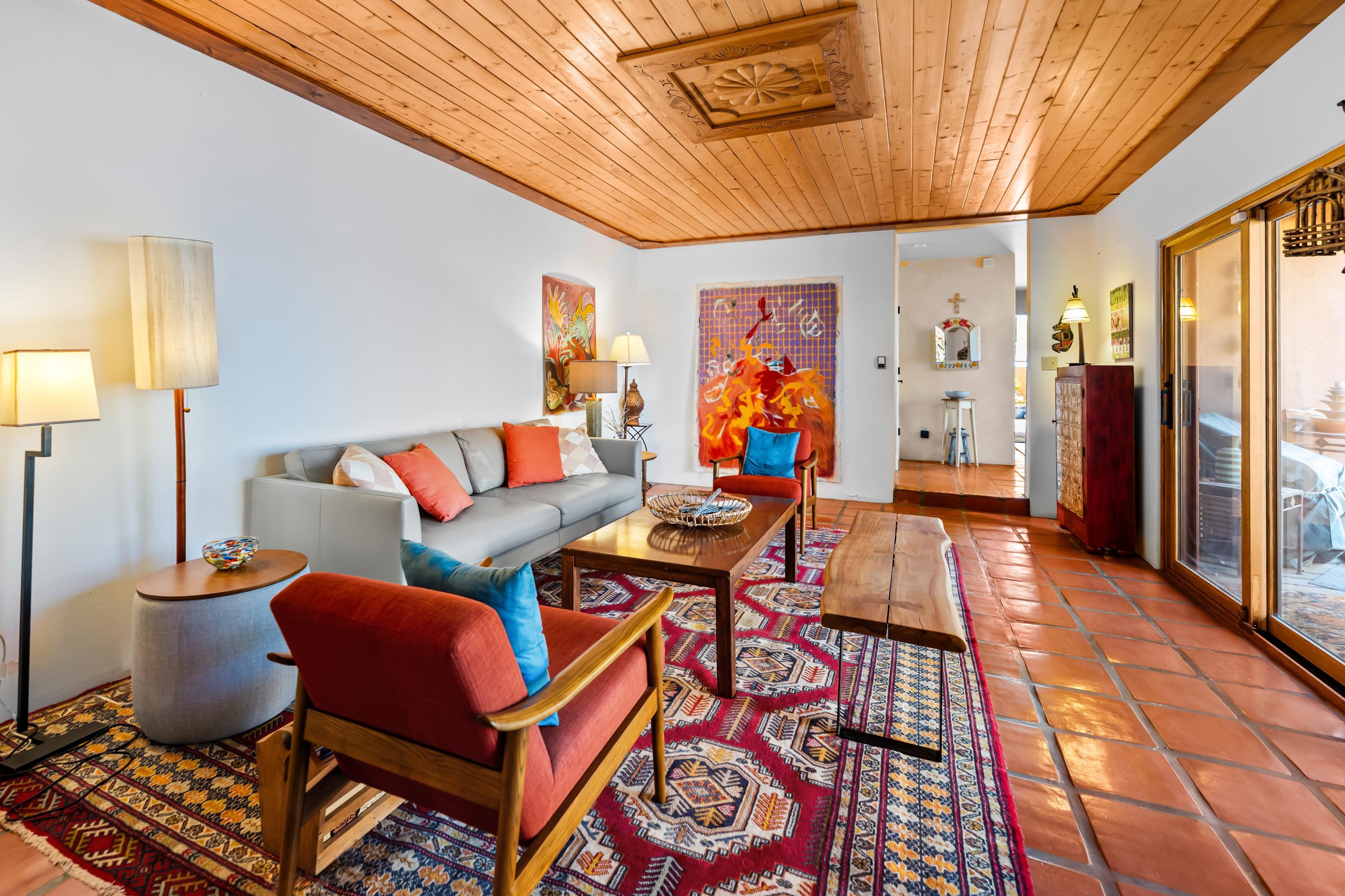 Taos, New Mexico 87571, United States, 3 Bedrooms Bedrooms, ,3 BathroomsBathrooms,Residential,Active,232448