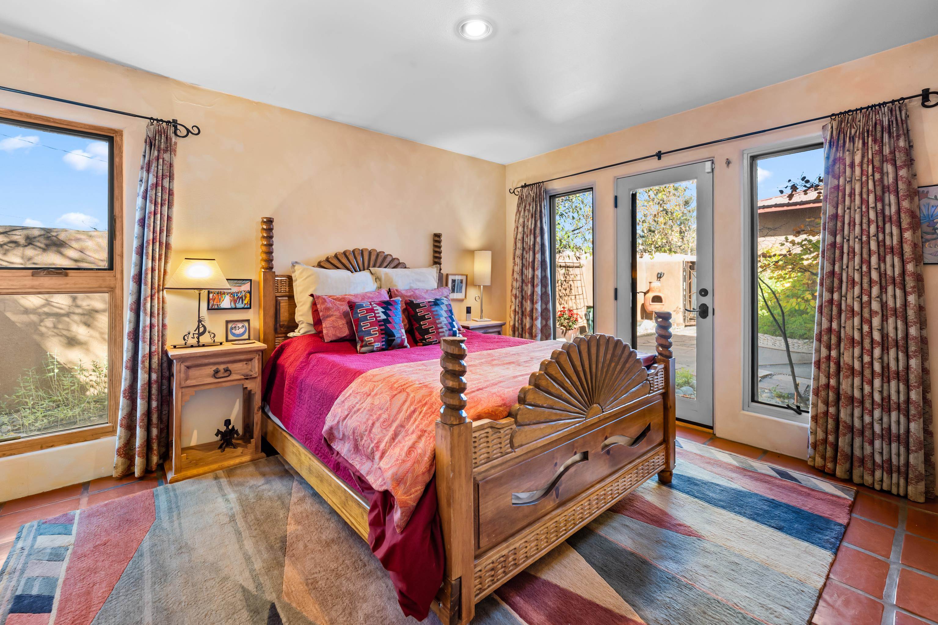 Taos, New Mexico 87571, United States, 3 Bedrooms Bedrooms, ,3 BathroomsBathrooms,Residential,Active,232448