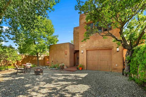 129 San Antonio St Taos NM 87571