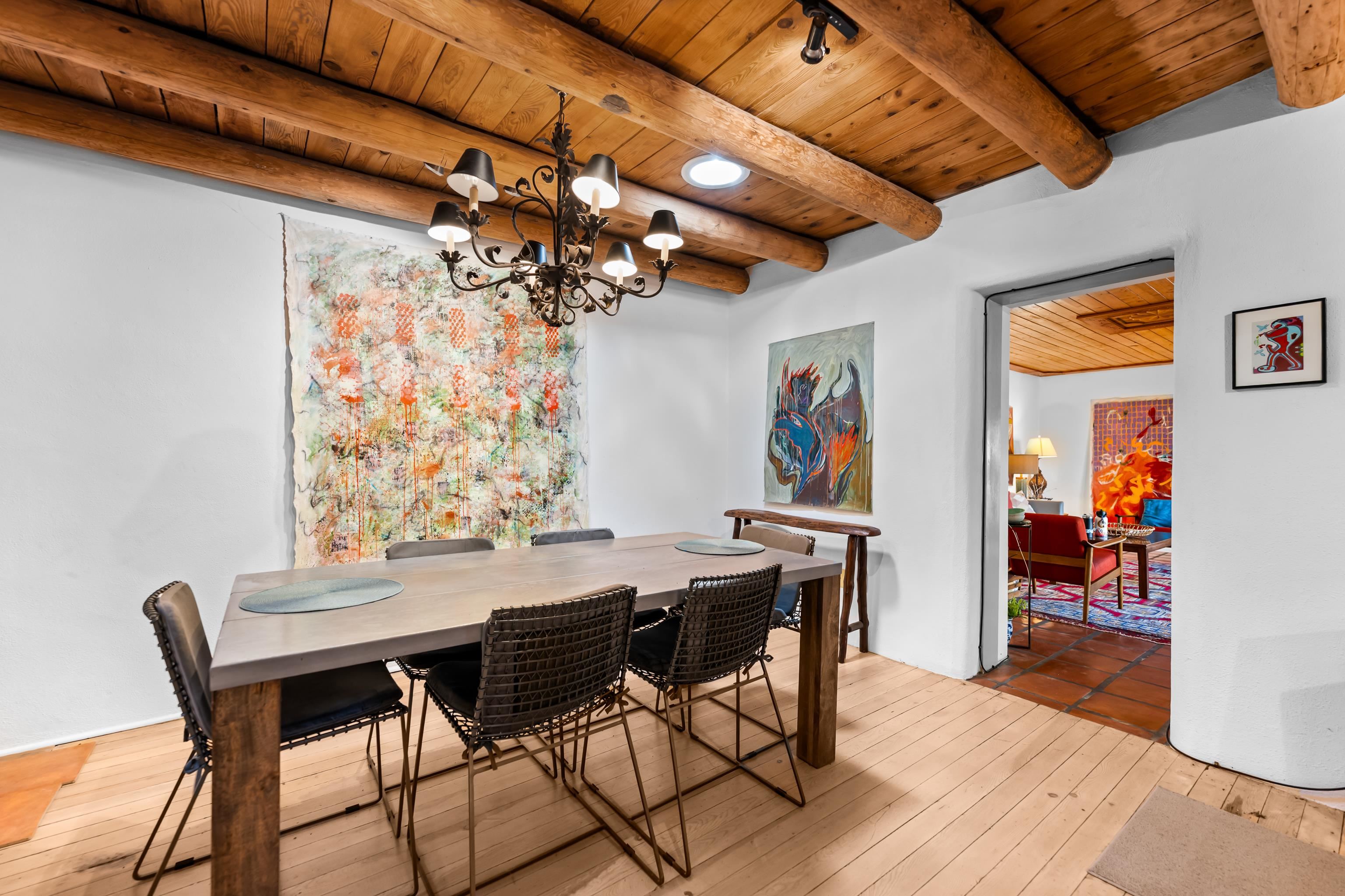 Taos, New Mexico 87571, United States, 3 Bedrooms Bedrooms, ,3 BathroomsBathrooms,Residential,Active,232448