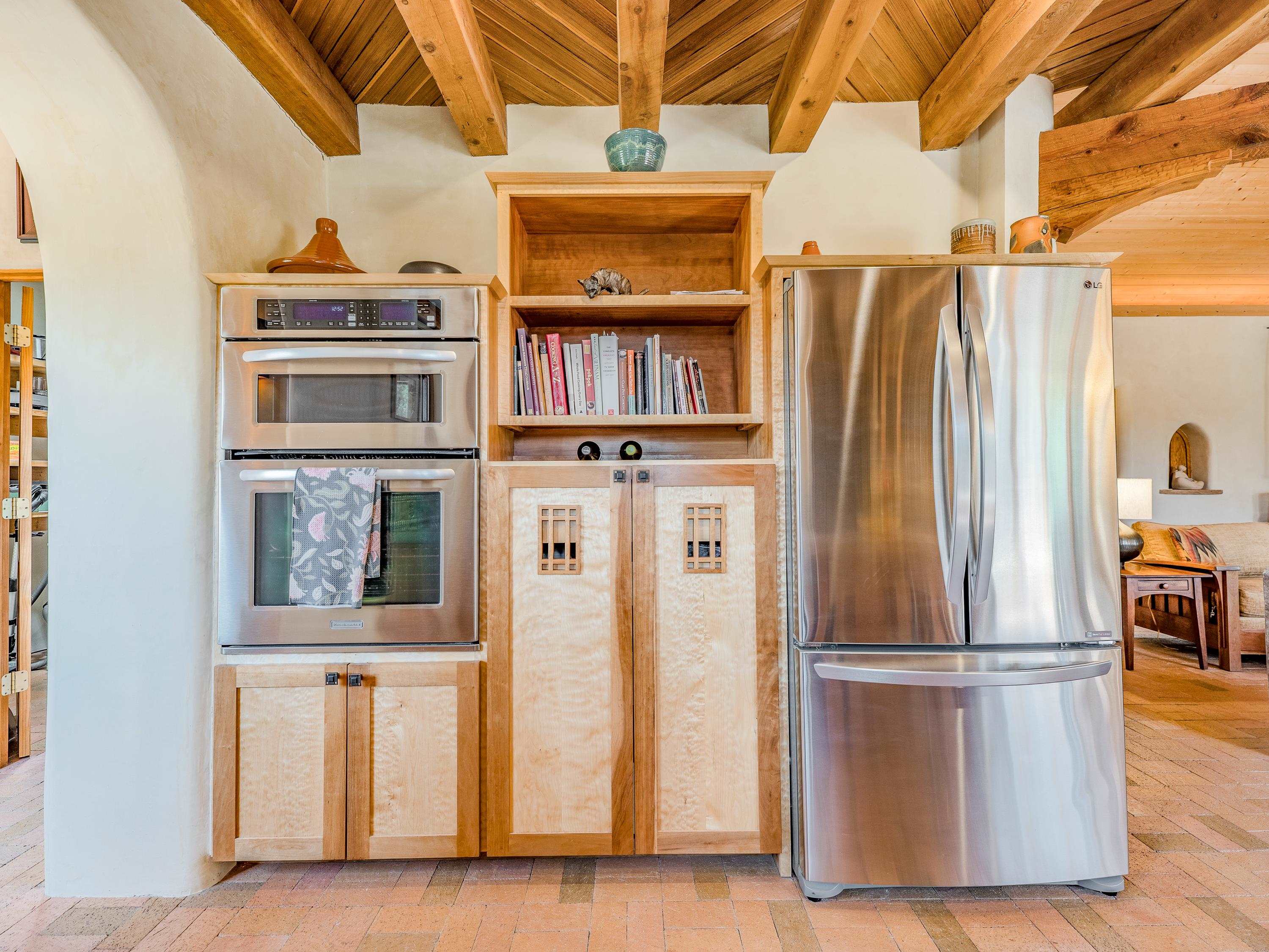 Valdez, New Mexico 87580, United States, 3 Bedrooms Bedrooms, ,2 BathroomsBathrooms,Residential,Active,208802