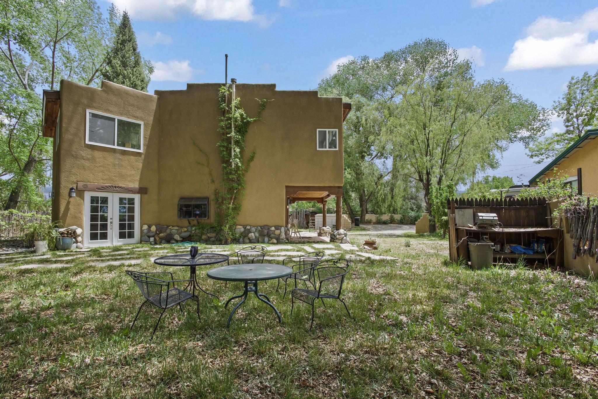 212 Peralta Street, Taos, New Mexico image 28