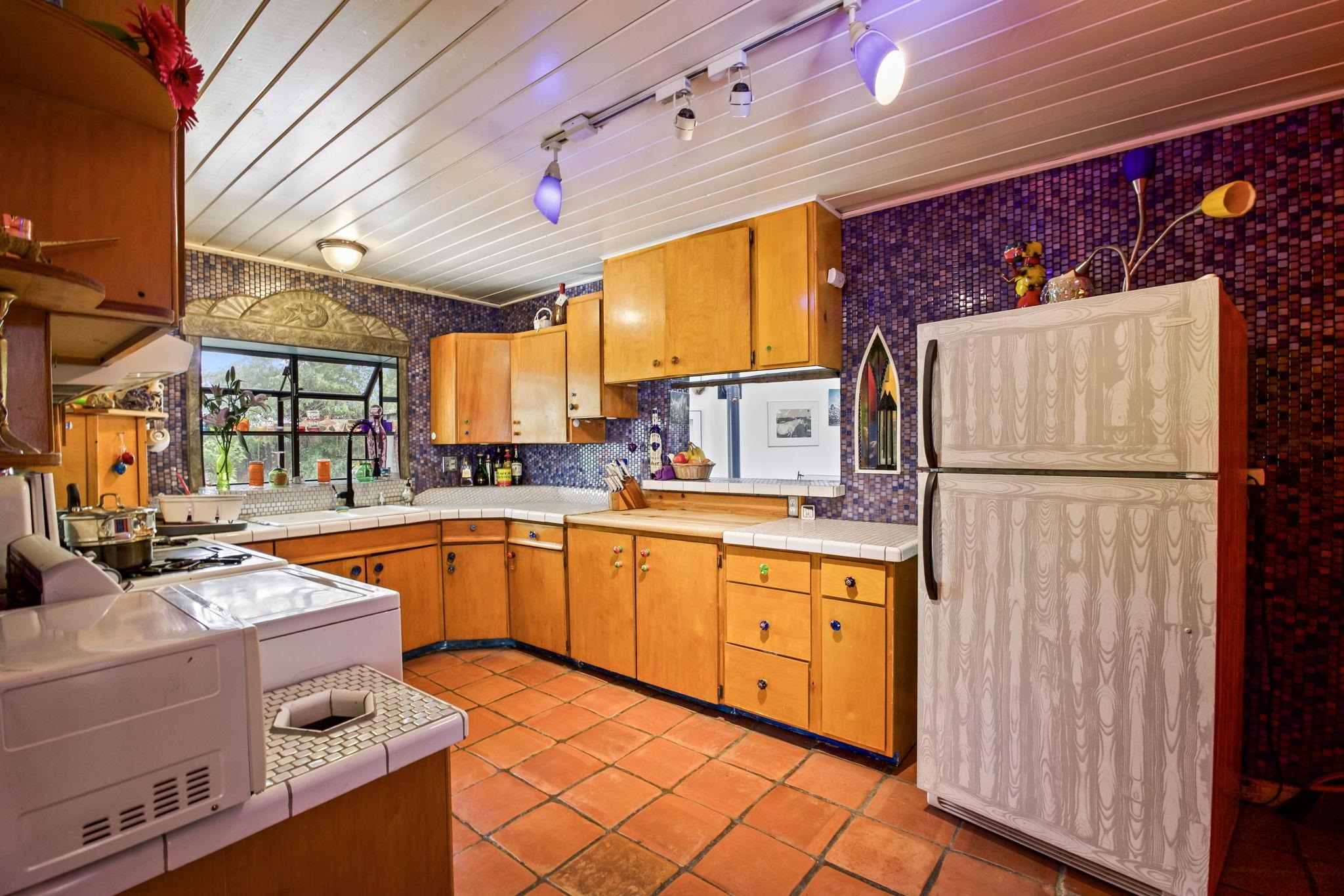 212 Peralta Street, Taos, New Mexico image 8