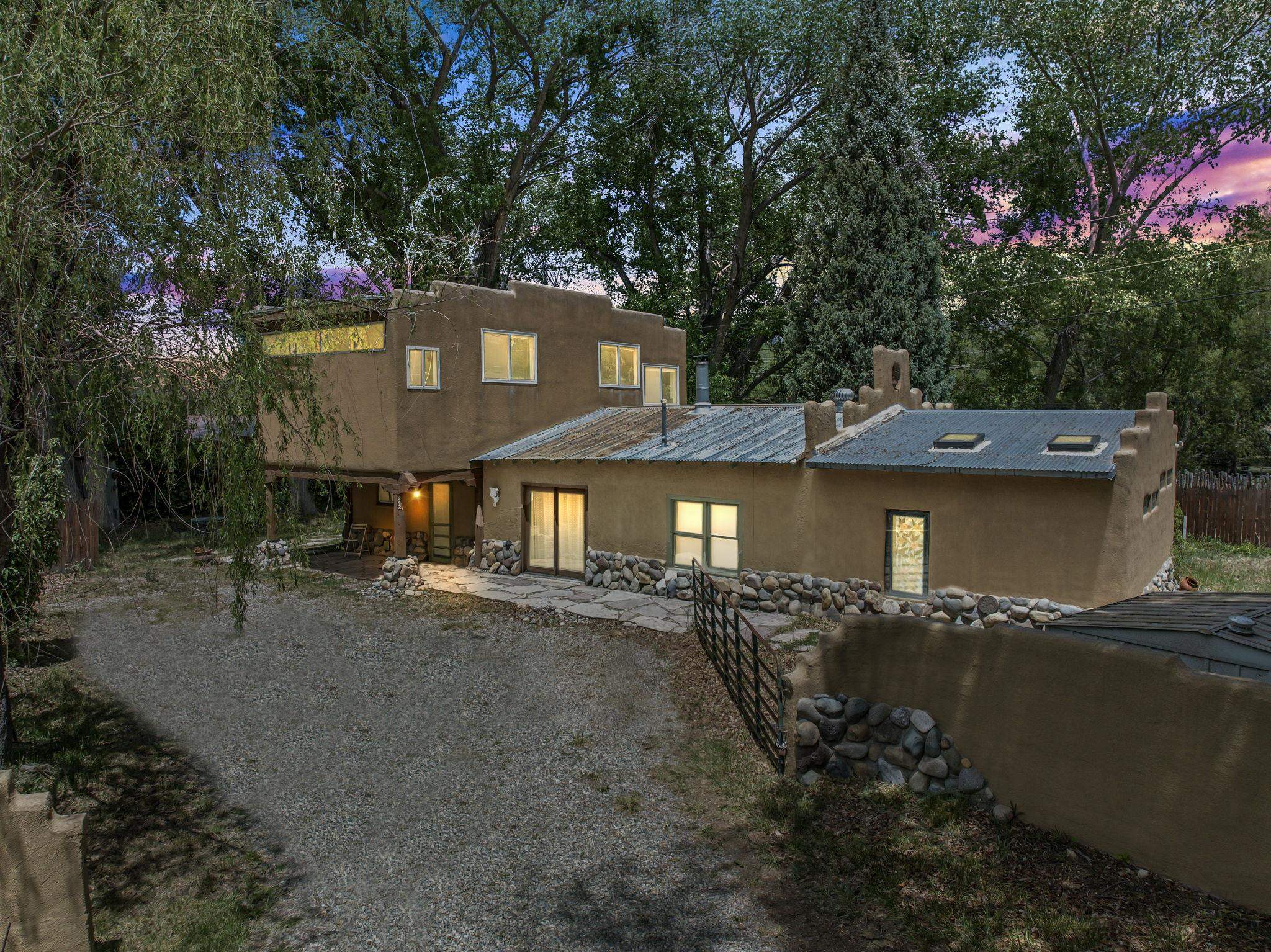 212 Peralta Street, Taos, New Mexico image 29
