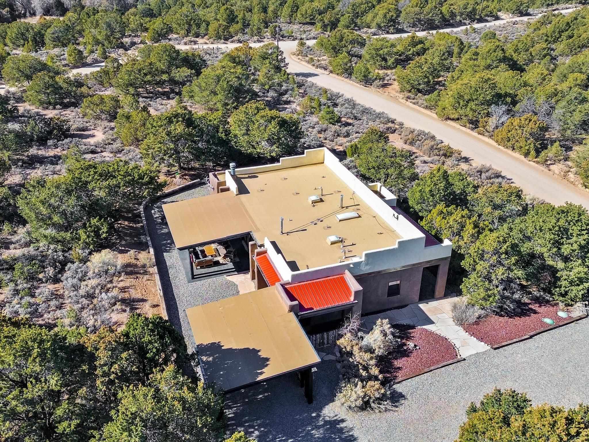 99 Stakeout Drive, Ranchos de Taos, New Mexico image 33