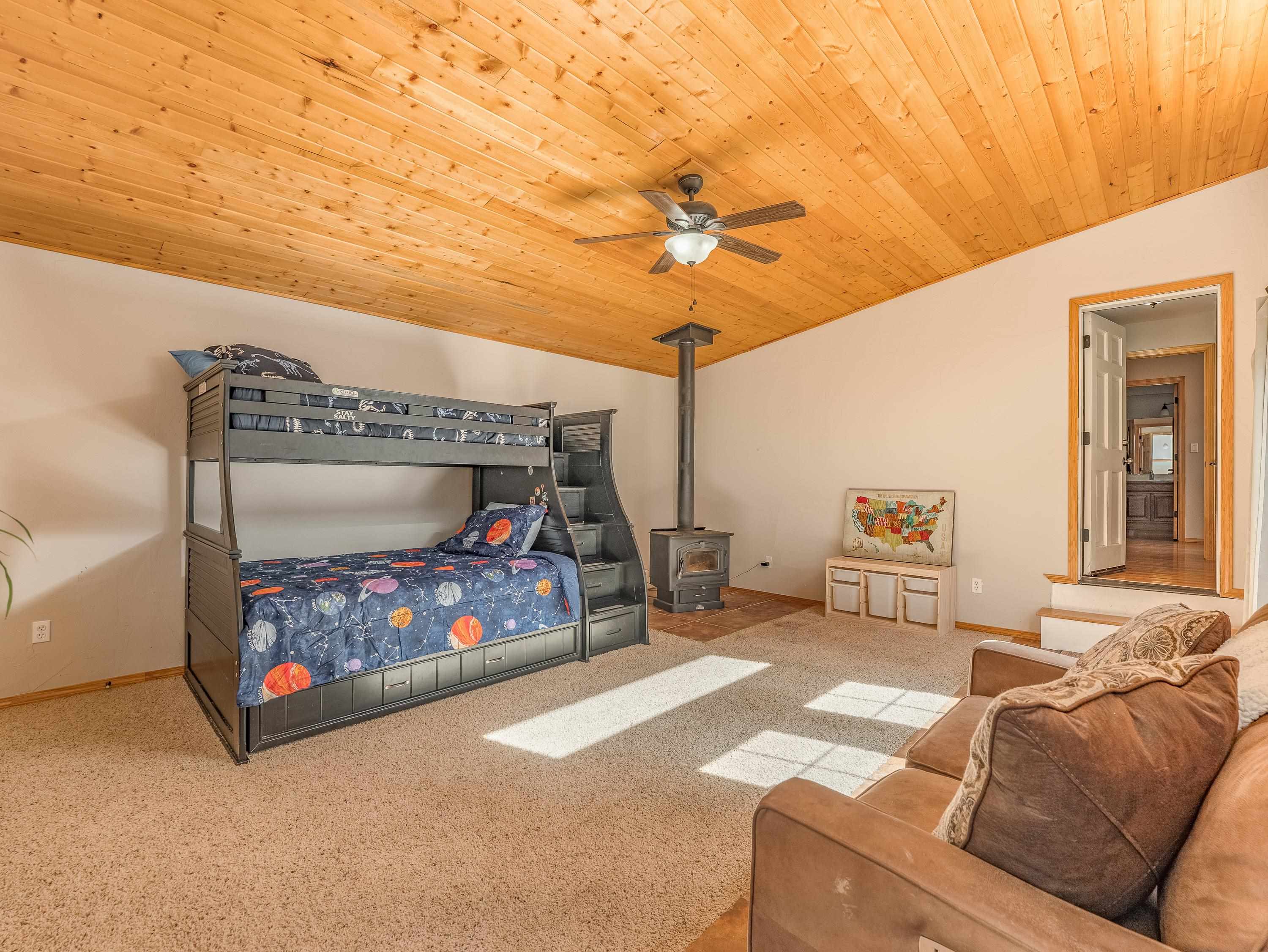 Angel Fire, New Mexico 87710, United States, 3 Bedrooms Bedrooms, ,2 BathroomsBathrooms,Residential,Active,233598