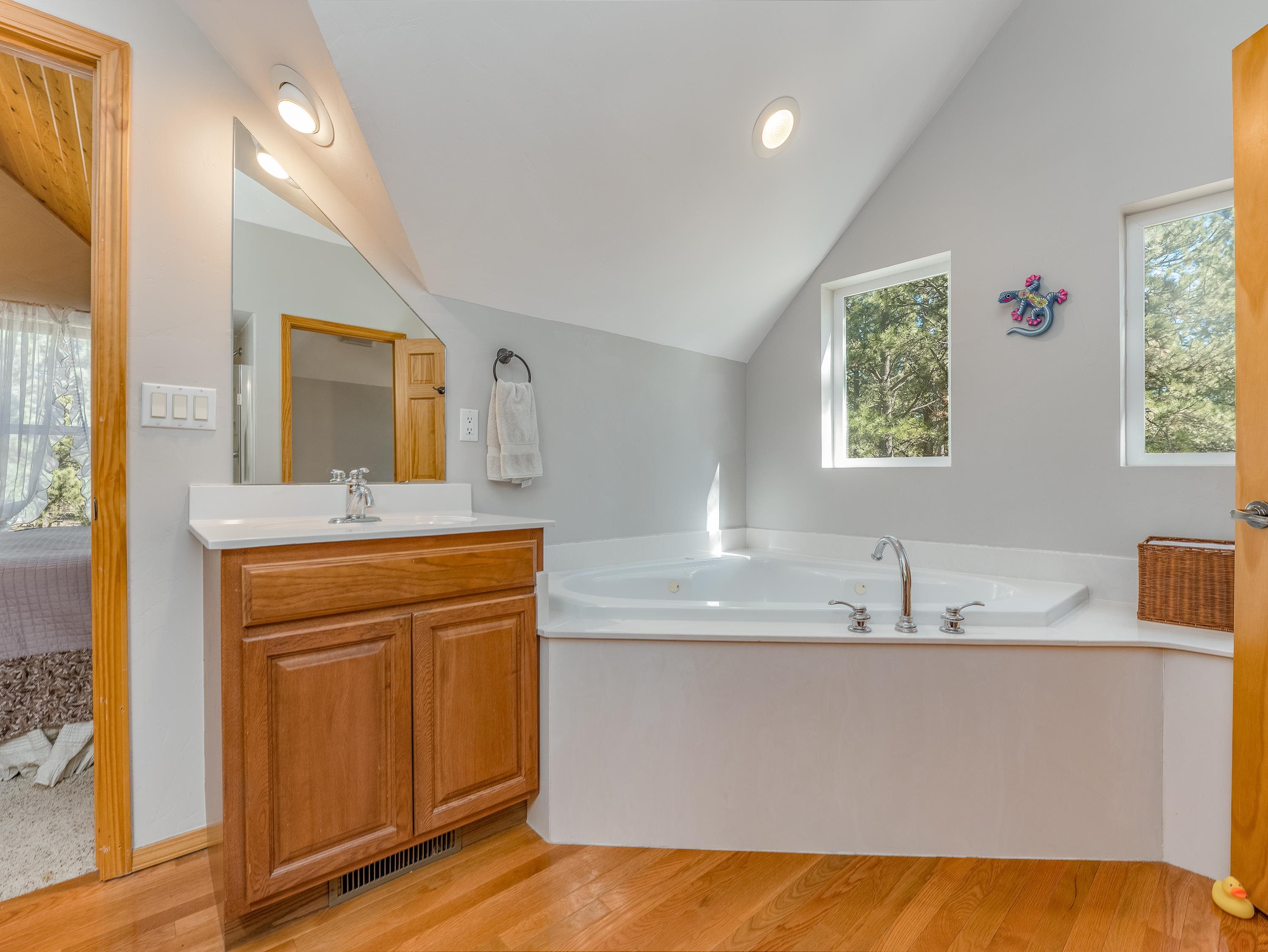 Angel Fire, New Mexico 87710, United States, 3 Bedrooms Bedrooms, ,2 BathroomsBathrooms,Residential,Active,233598