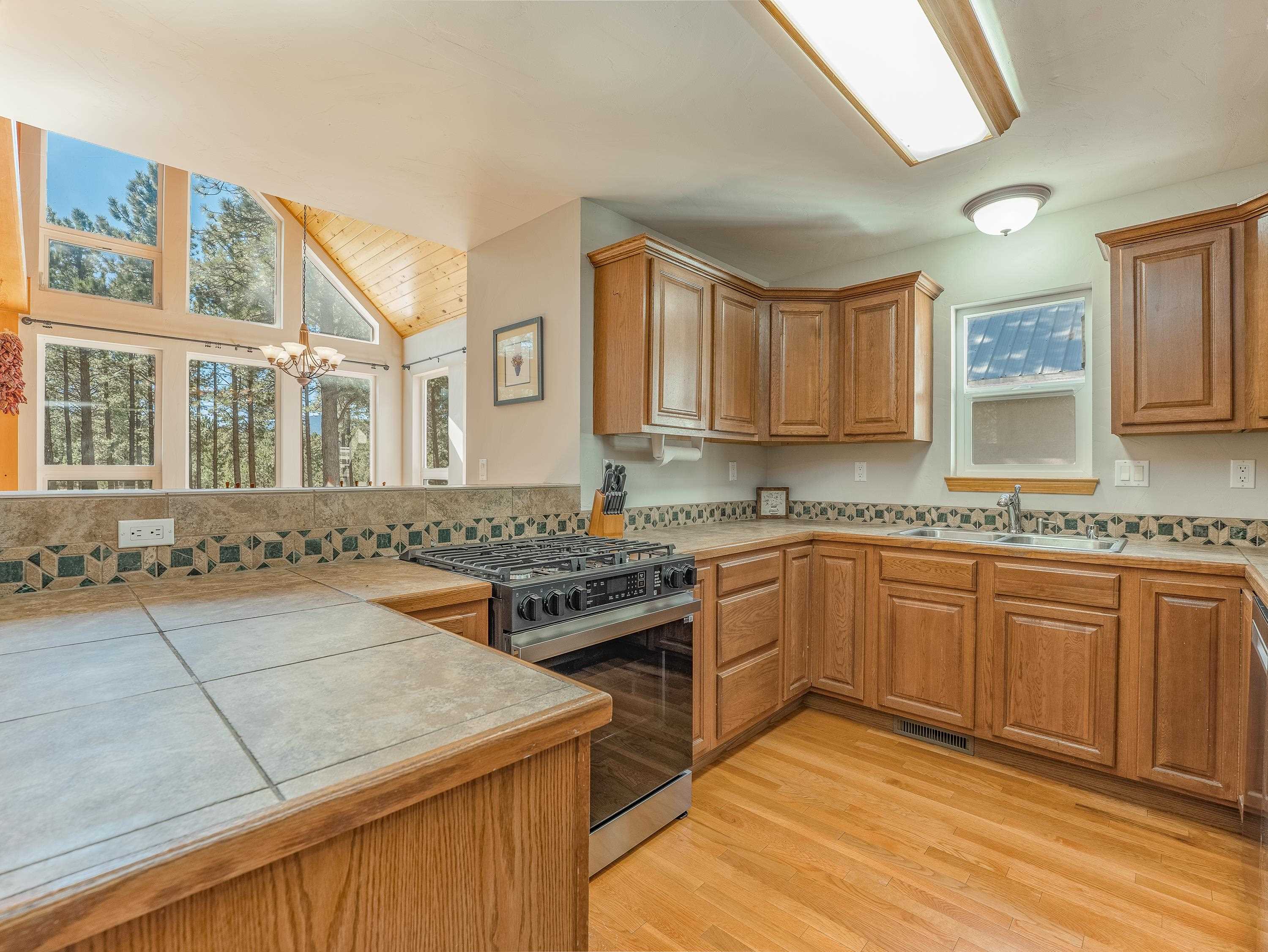 Angel Fire, New Mexico 87710, United States, 3 Bedrooms Bedrooms, ,2 BathroomsBathrooms,Residential,Active,233598