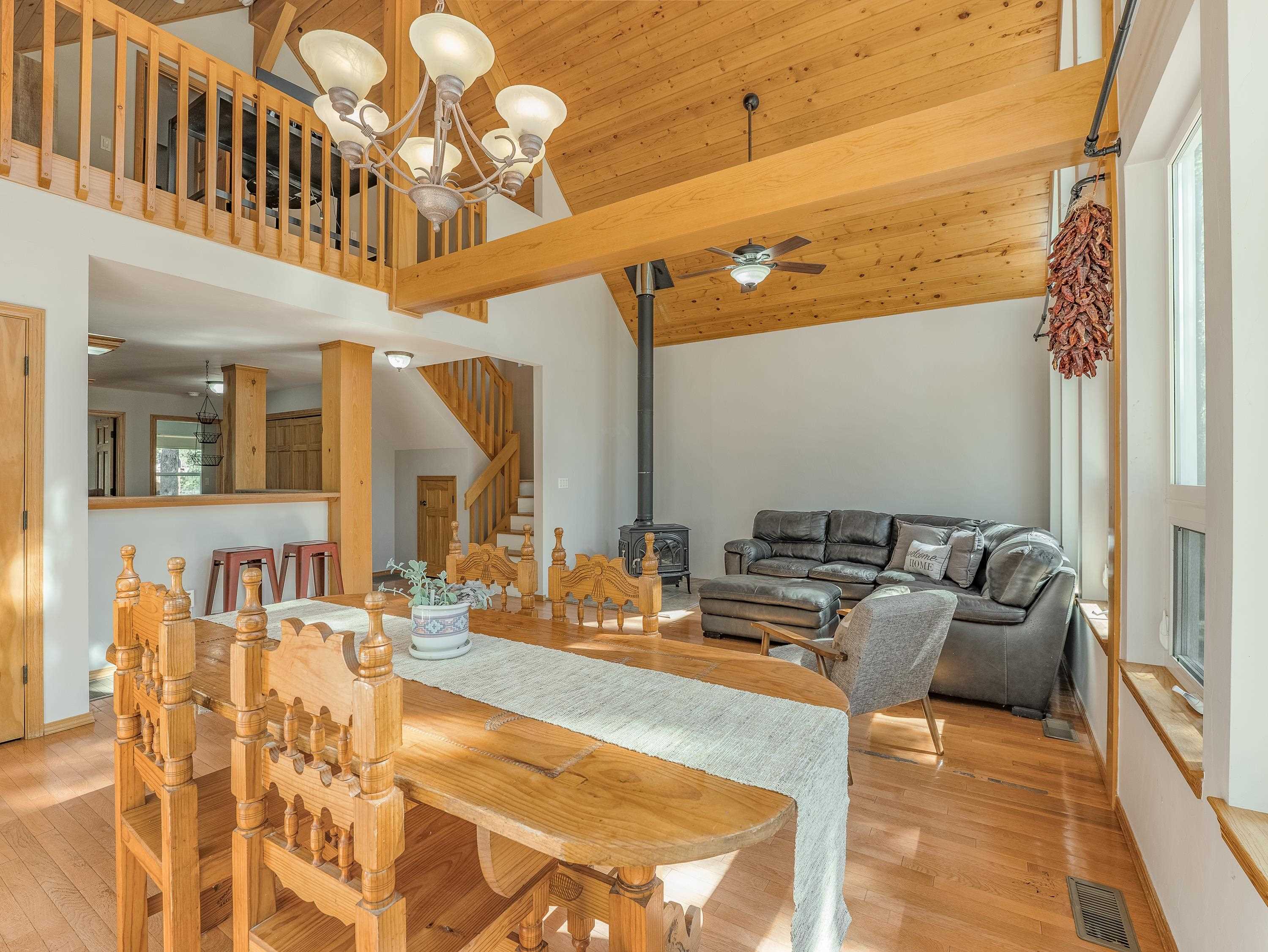 Angel Fire, New Mexico 87710, United States, 3 Bedrooms Bedrooms, ,2 BathroomsBathrooms,Residential,Active,233598